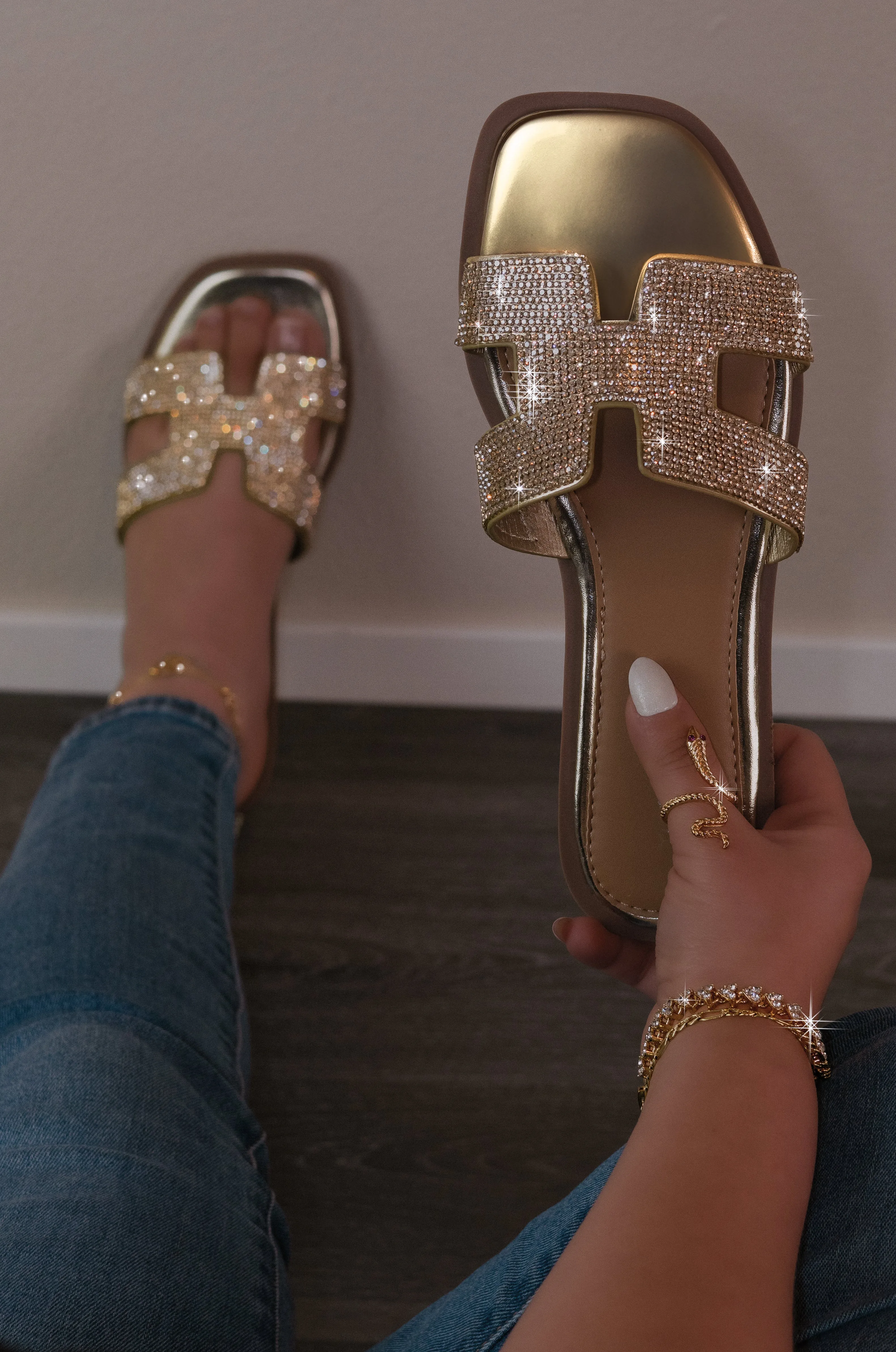 Agate - Embellished Slip-On Flat Sandals, Open Square Toe & Lightweight Design, Stylish Summer Footwear, Perfect for Casual or Beach Outings