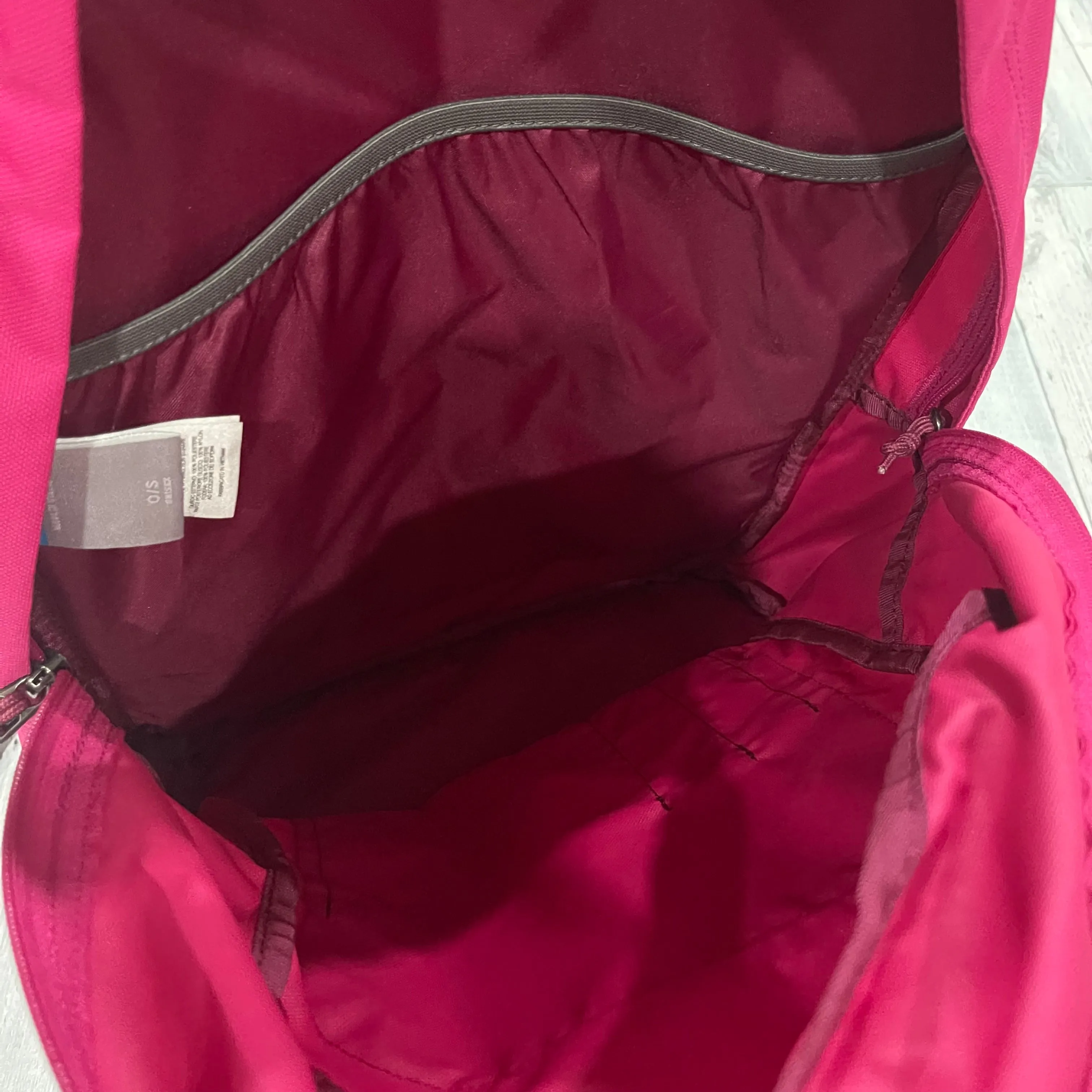 Backpack By Columbia, Size: Medium