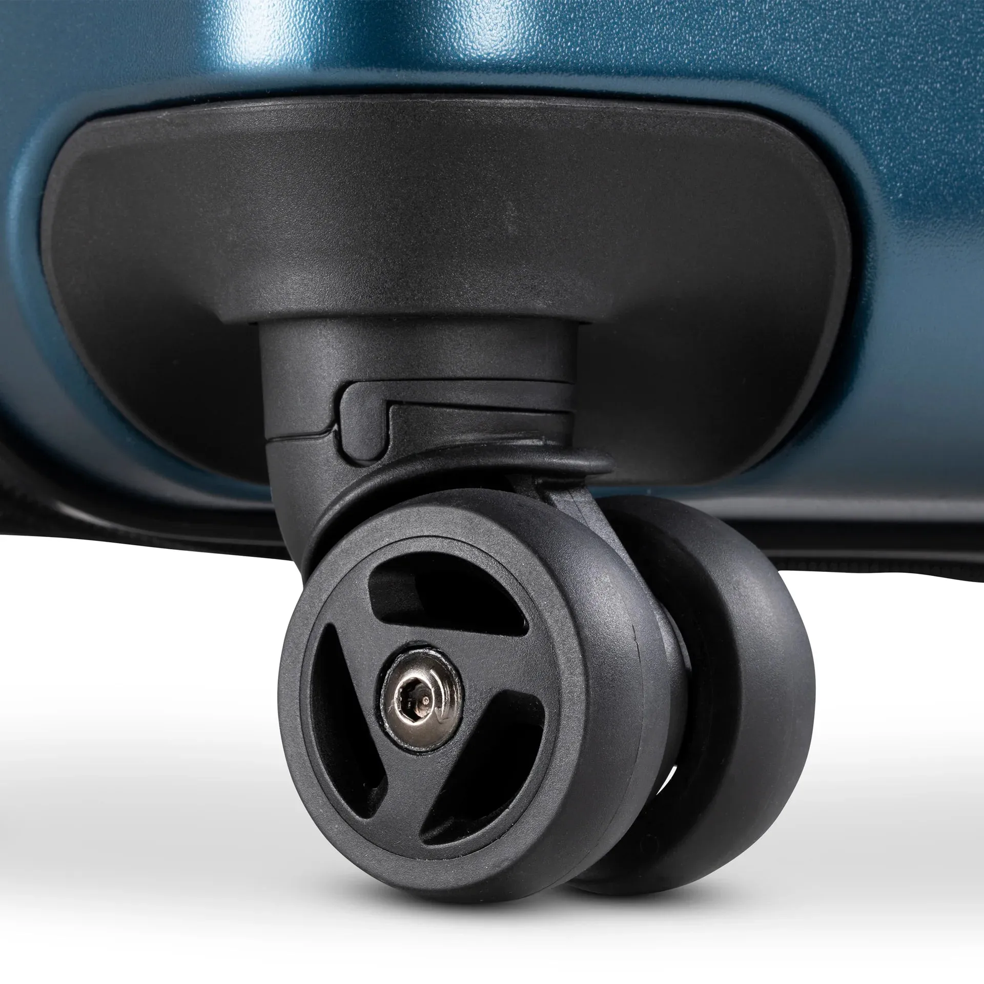 Cambria Large Check-In Expandable Spinner - Blue