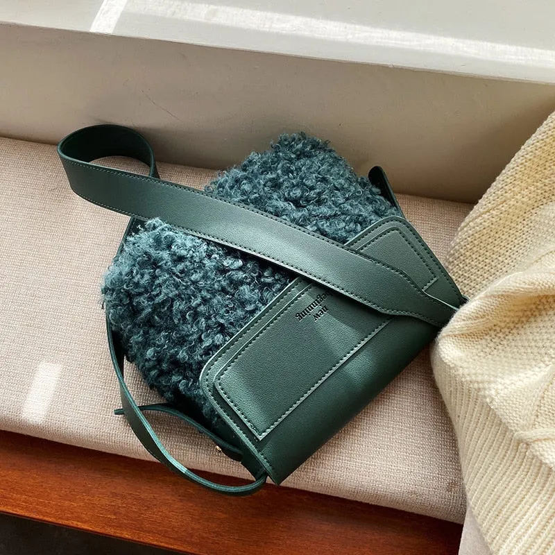 Christmas Gift fashion lambswool women shoulder bags designer letter plush messenger bag luxury faux fur crossbody bag ladies small flap purses