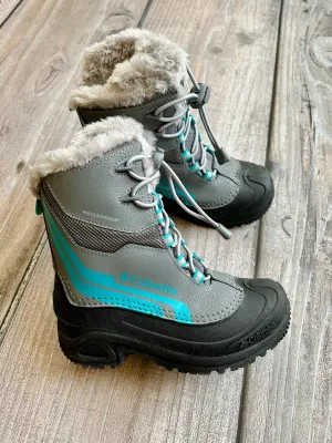 Columbia size 2Y boys faux fur lined winter boots, rated to -32C, grey blue, new with tags, Shoes 2 (Kids:4-8yr)