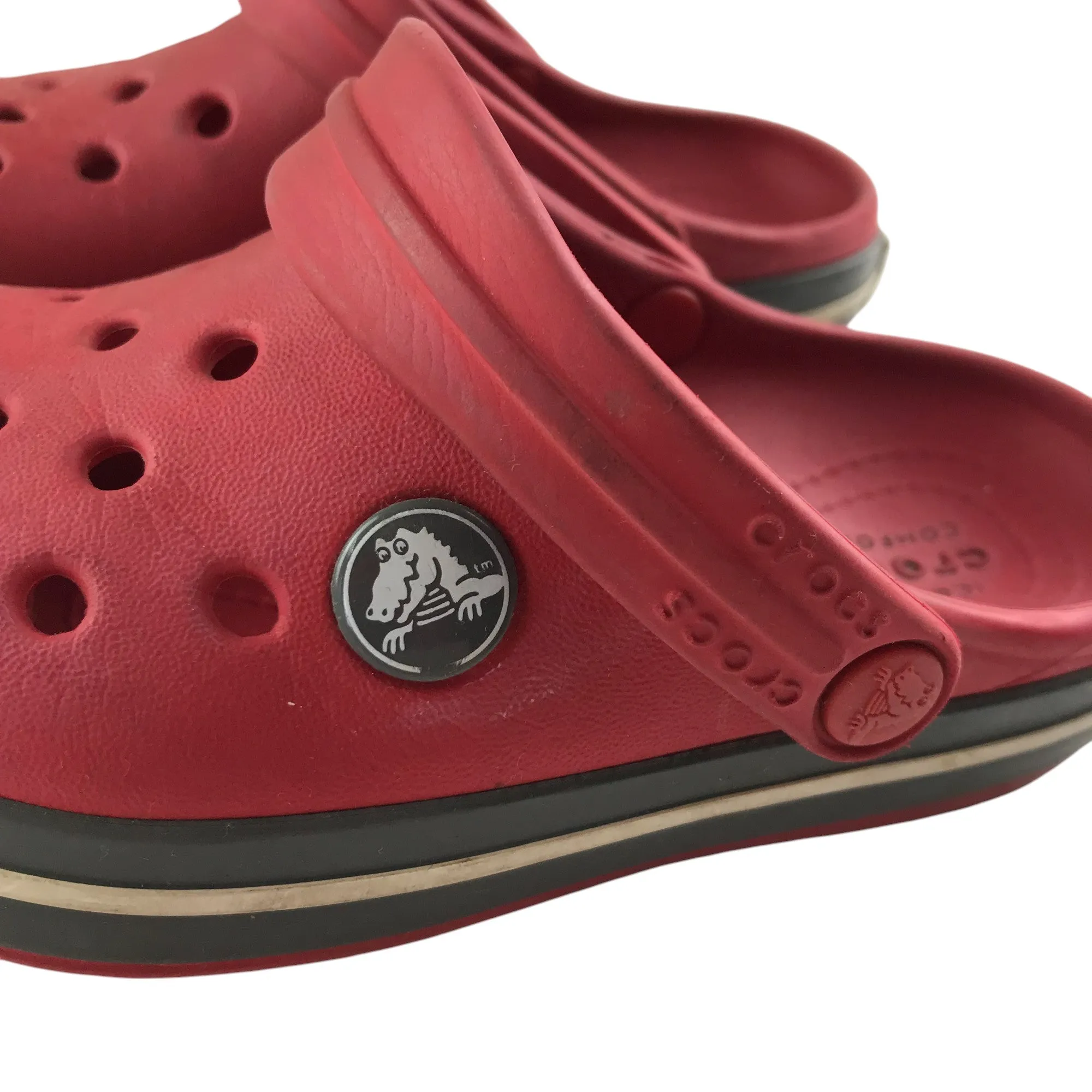 Crocs clogs shoe size 9 junior red slip on sandals with ankle straps