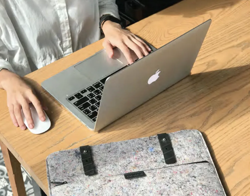 Mat Archer Recovery Felt Laptop Case using recycled materials