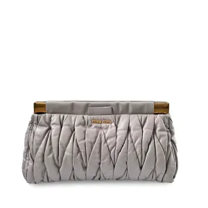 Putty Matelassé Clutch