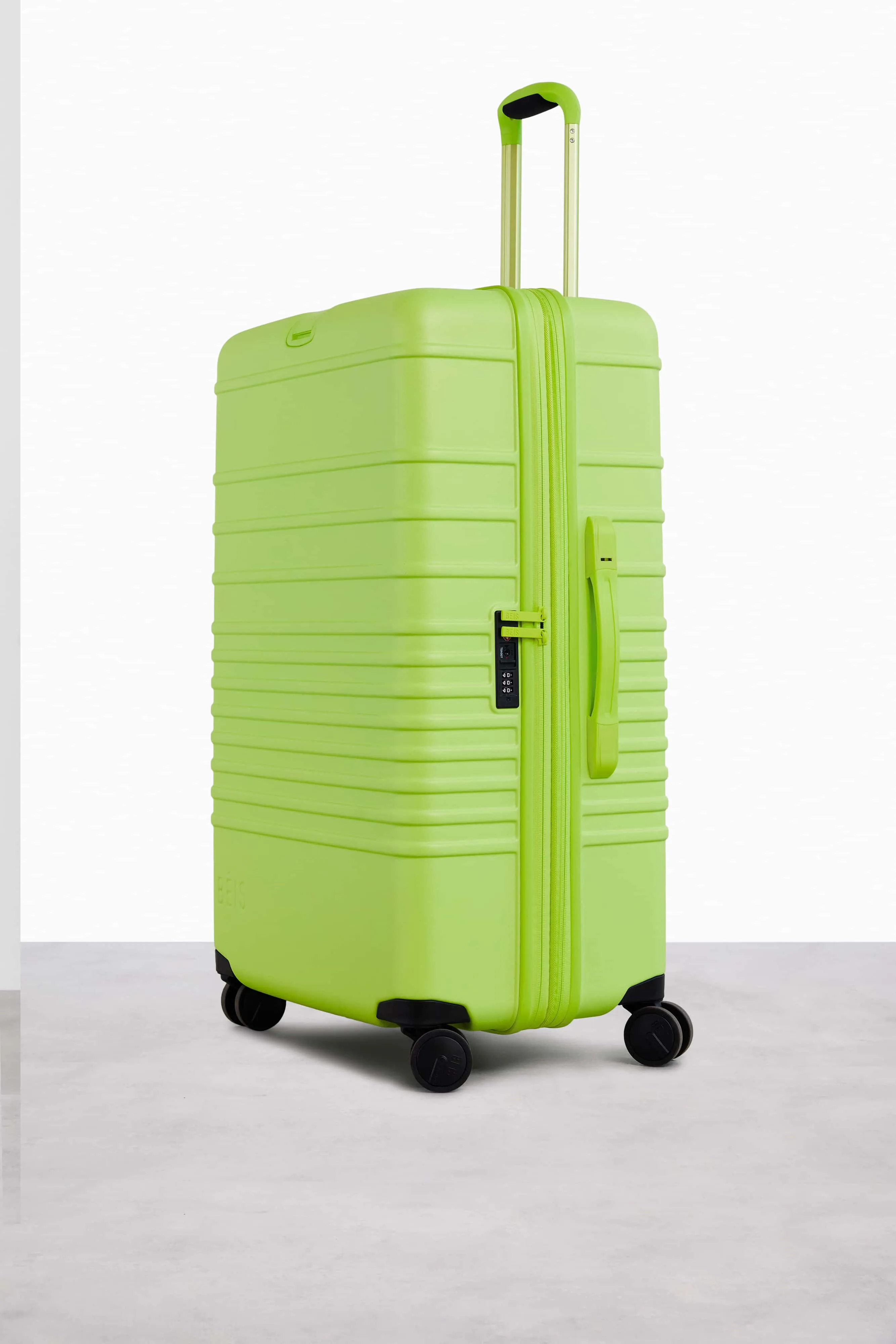 The Large Check-In Roller in Citron